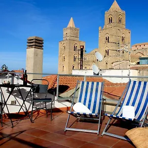 Penthouse Duomo , Cefalu Italy