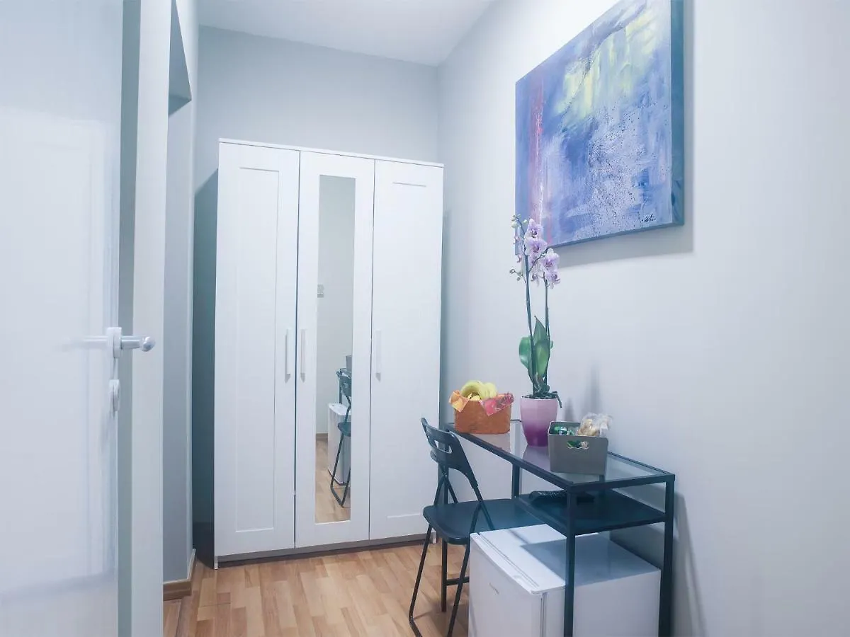Alojamento de Acomodação e Pequeno-almoço Madà B&B Nápoles